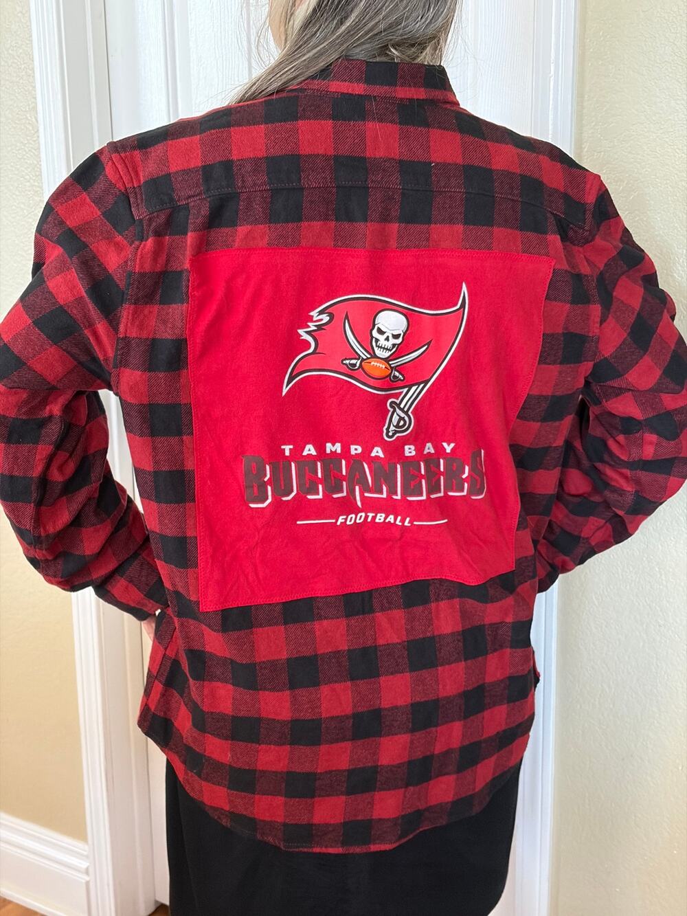 Tampa Buccaneers NFL Upcycled Flannel Shirt Unisex XL X-large